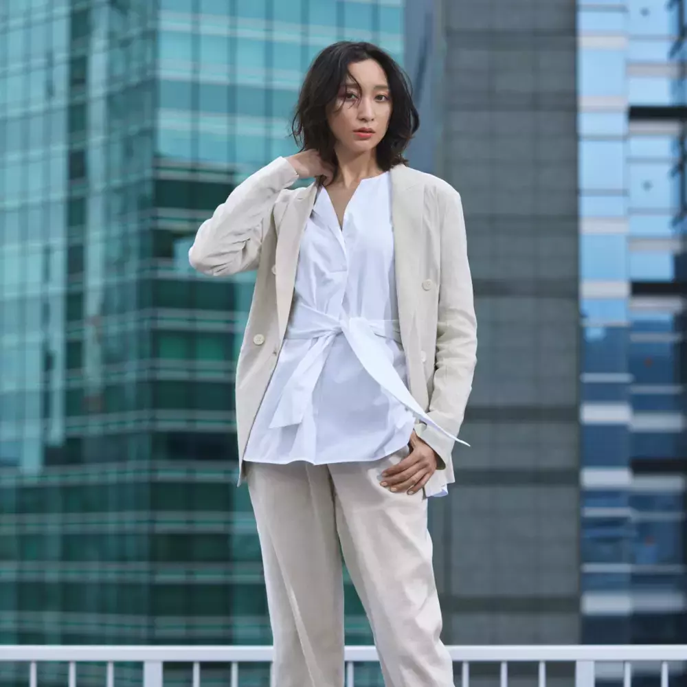 しなやかに強く輝き続ける女優・杏さんが語る、パリでの生活と40代へのビジョン【編集部の「これ、気になる！」  Vol.25】