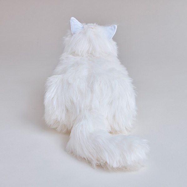 ほんとは猫と暮らしたい…そんな夢が叶うかも！？　リアルなもふもふキャットロボット「KIMIT（キミット）」【編集部の「これ、気になる！」  Vol.26】