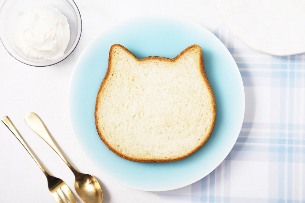 あの人気食パンから、初夏にぴったりな新商品「ねこねこ食パン　フローズンヨーグルト」が登場！【編集部の「これ、気になる！」  Vol.45】