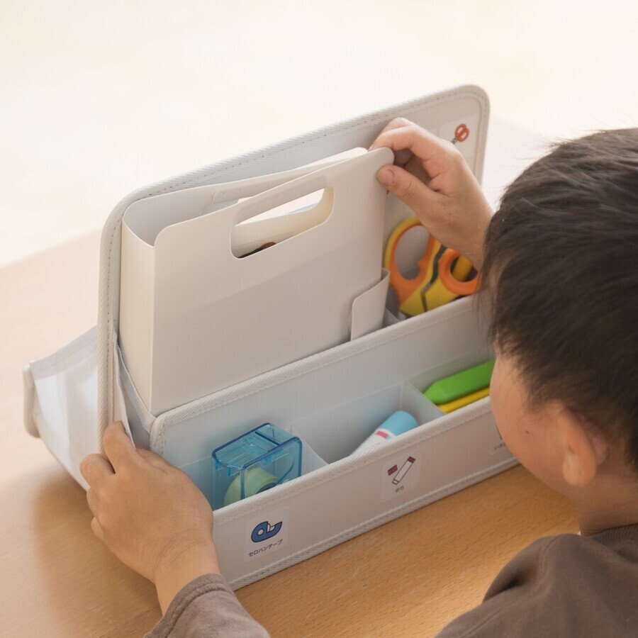 “子どもが自分からお片づけしたくなる商品”をコンセプトに開発、サクラクレパスの「おえかき学習トレー」＆「こまごまファイル」【編集部の「これ、気になる！」  Vol.65】