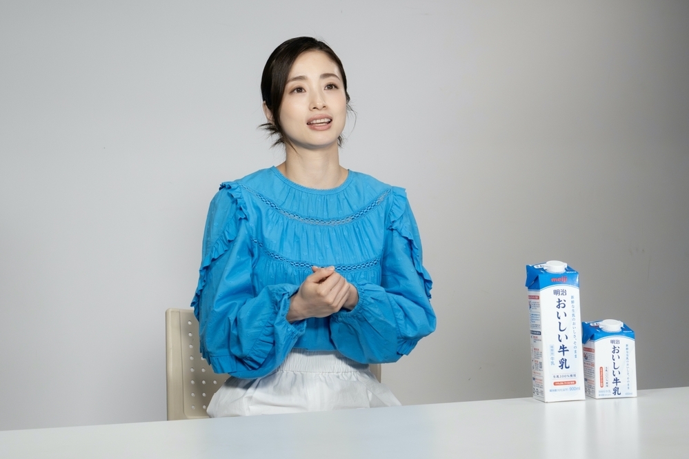 ３児のママ、上戸彩さんの笑顔に癒される！　「自然のままで、自分のままで」と踊る“自然体ダンス”CM【編集部の「これ、気になる！」  Vol.67】