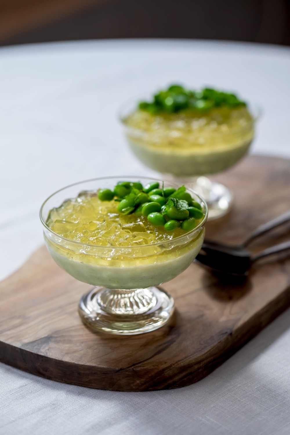 熱々スープやひんやりスムージー、おかゆや豆乳作りもできる! パワフルな粉砕力で栄養をまるごと摂れる、ヒーター付きブレンダー 「おうちシェフ BLENDER」【編集部の「これ、気になる!」  Vol.128】