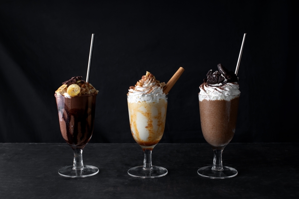 熱々スープやひんやりスムージー、おかゆや豆乳作りもできる! パワフルな粉砕力で栄養をまるごと摂れる、ヒーター付きブレンダー 「おうちシェフ BLENDER」【編集部の「これ、気になる!」  Vol.128】