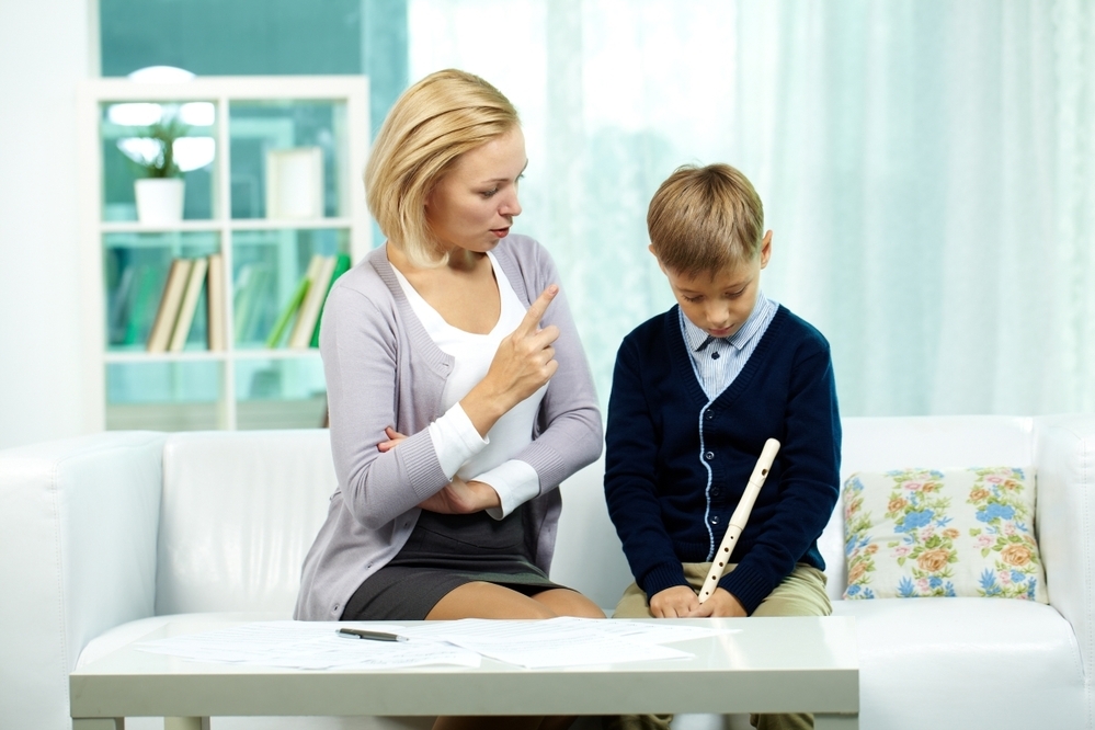 ピアノ、ヴァイオリンを習わせても「練習しない」「続かない」…原因は親のNG行動？！【教えてまろさん！ 悩みだらけの「音楽の習い事」 第2回】