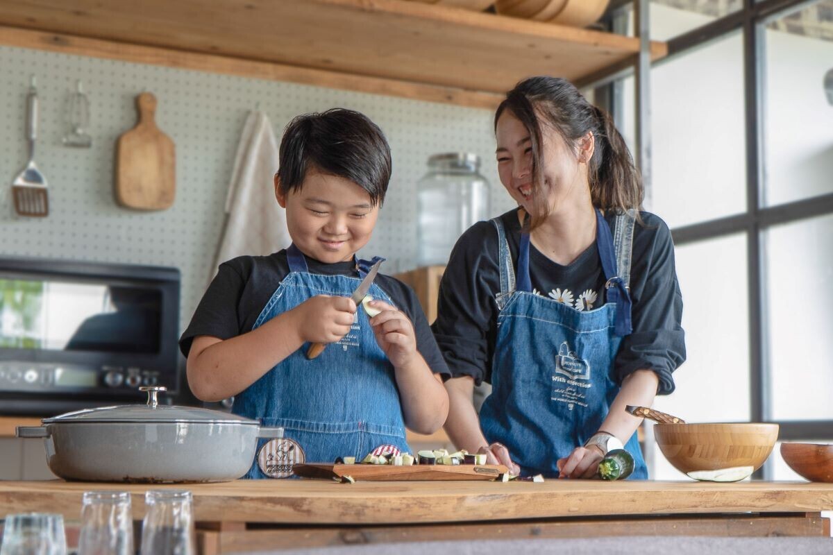 子どもの包丁デビューに！　一生ものとしてギフトにもおすすめ、大人になっても使える「FEDECAのこども包丁」【編集部の「これ、気になる！」  Vol.139】