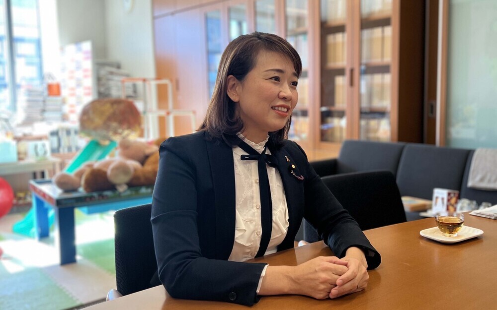 「103万円の壁」の障壁はバイトをしている学生にまでも影響？ 現役ママ議員の伊藤たかえ参議院議員に取材【細川珠生のここなら分かる政治のコト Vol.1】