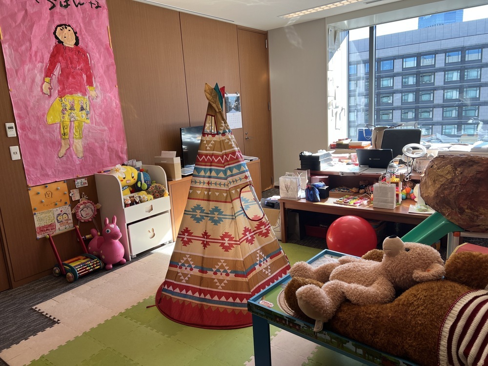 「103万円の壁」の障壁はバイトをしている学生にまでも影響？ 現役ママ議員の伊藤たかえ参議院議員に取材【細川珠生のここなら分かる政治のコト Vol.1】