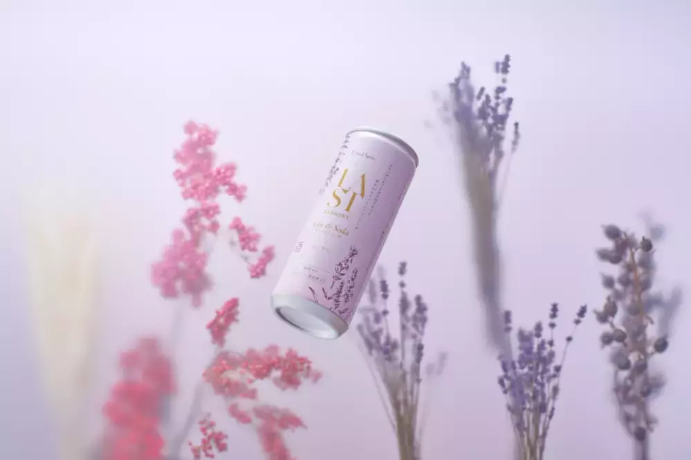 捨てられるはずだった“酒粕”から誕生したエシカルジン「LAST（ラスト）」から、飲みやすいソーダ缶が登場【編集部の「これ、気になる！」  Vol.150】