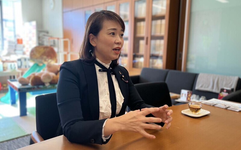「日本はケアラーに冷たい国」と話す伊藤たかえ議員に聞く「ヤングケアラー支援法」【細川珠生のここなら分かる政治のコト Vol.6】