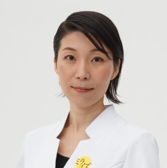 ヘルシーフードや腸活を意識する前に、あなたの「口腔環境」は大丈夫？　寝る前のデンタルリンス習慣【編集部の「これ、気になる！」  Vol.146】