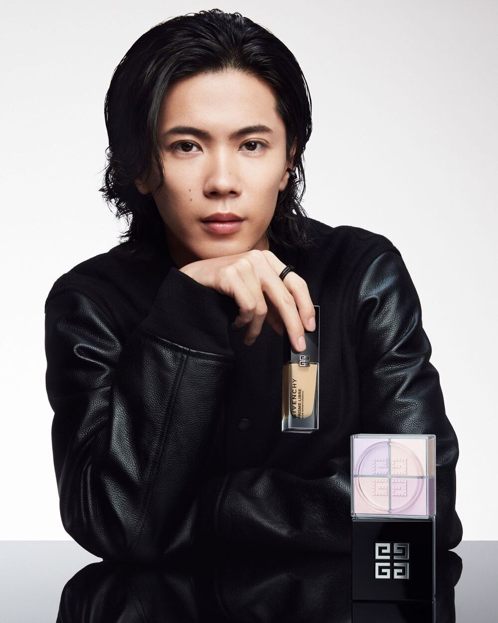 「ジバンシイ ビューティー」のアンバサダーに神宮寺勇太さんが就任。新美容液ファンデーション「プリズム・リーブル・グロウ・セラム・ファンデーション」のキャンペーンに登場【編集部の「これ、気になる！」  Vol.154】