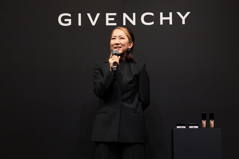 「ジバンシイ ビューティー」のアンバサダーに神宮寺勇太さんが就任。新美容液ファンデーション「プリズム・リーブル・グロウ・セラム・ファンデーション」のキャンペーンに登場【編集部の「これ、気になる！」  Vol.154】