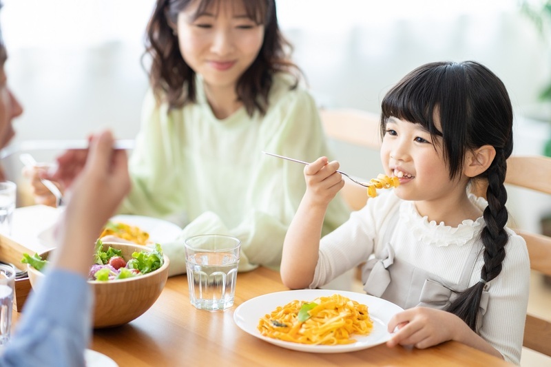 子どもの歯並びが気になる… 噛む力を鍛える「噛もっと！」グミ＆ガムを試してみました！【編集部がリアルに体験！ Vol.8】
