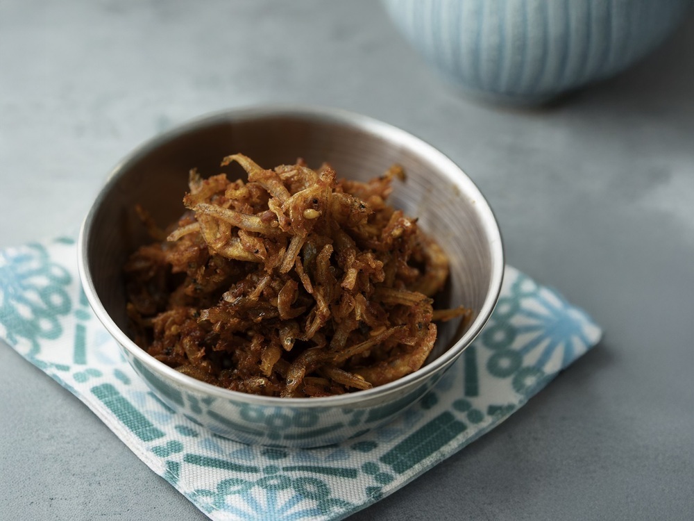 成城石井の韓国グルメフェアに注目！ 話題の「ドバイチョコ」から「ちりめんキムチ」「えんがわキムチ」や「ビビン麺」など【編集部の「これ、気になる！」  Vol.199】