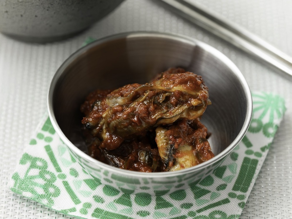 成城石井の韓国グルメフェアに注目！ 話題の「ドバイチョコ」から「ちりめんキムチ」「えんがわキムチ」や「ビビン麺」など【編集部の「これ、気になる！」  Vol.199】