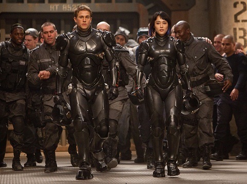 菊地凛子がハードトレーニングを乗り越え臨んだ、『パシフィック・リム』迫力のアクションシーン