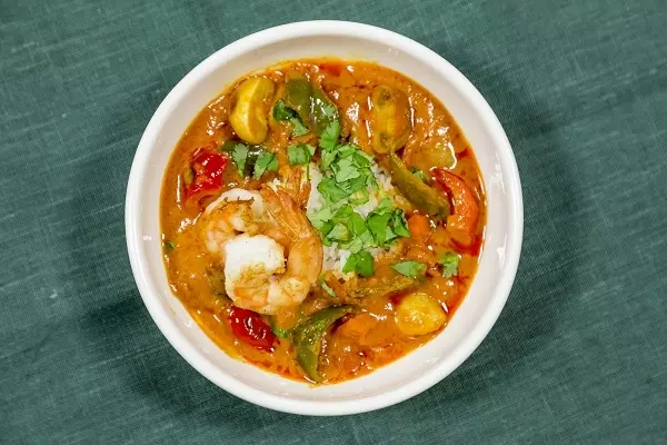 ココナッツシュリンプのスパイシートマトスープ・カル・ボウル
