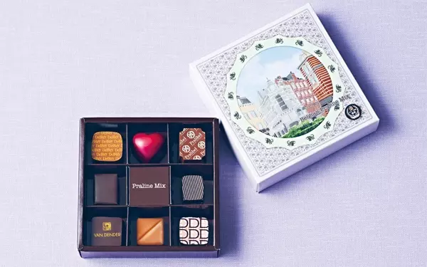 銀座三越　ベルギーセレクションボックス「プラリネ」［銀座三越限定］　3501円（税込）