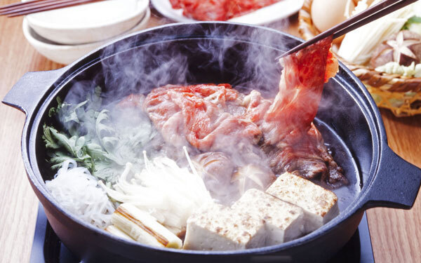 もりもり食べる女性にツキあり！　食事による運気アップ法とは？