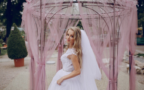 いまのあなたにとっての幸せって何？　結婚適齢期を知るには