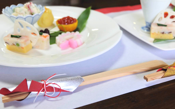 ブロガー直伝！　100均アイテムもおしゃれに見せるおせち＆正月飾りのアレンジ術