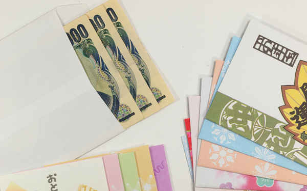 いくらあげてる？　年齢別 お年玉の相場と使い道、2017年お正月