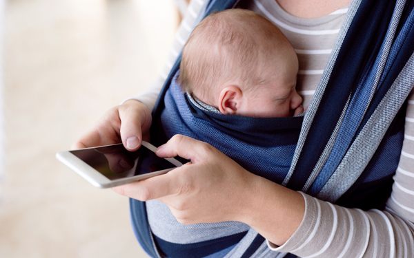 もしかして、育児ノイローゼ？ 原因や対処法、パパや家族にできること