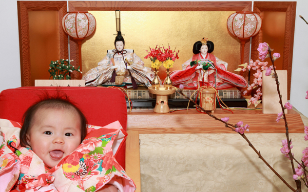 ひな祭りの由来、雛人形の飾り方、食べ物の意味を子どもに正しく伝えよう