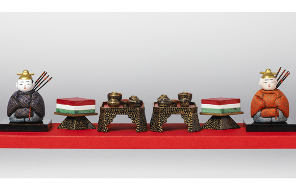 ひな祭りの由来、雛人形の飾り方、食べ物の意味を子どもに正しく伝えよう