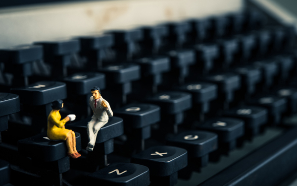 夫婦同姓を強要するのは日本だけ!?　夫婦別姓のメリットとデメリットとは