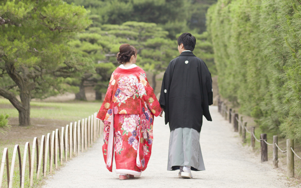 夫婦同姓を強要するのは日本だけ!?　夫婦別姓のメリットとデメリットとは