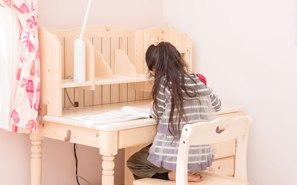 ママリーダーズのお宅をチェック！　「子どもの勉強場所、どうしてますか？」