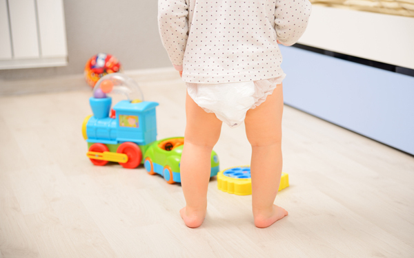 トイレトレーニングはいつから？ 成功の方法とポイント【体験談あり】