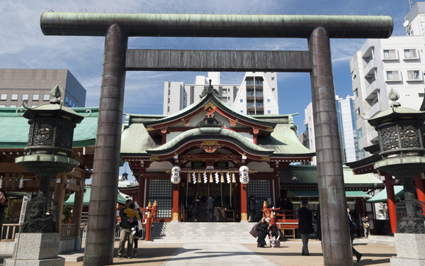 戌の日に安産祈願の参拝は不要!? 妊婦が本当にすべきこととは