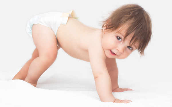 ハイハイはいつから？ しない赤ちゃんもいる？ 時期や練習法
