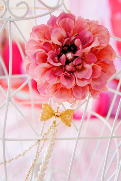 100均アイテムでもOK！　晴れの日にわが子とペアでつけたい「コサージュ」のつくり方