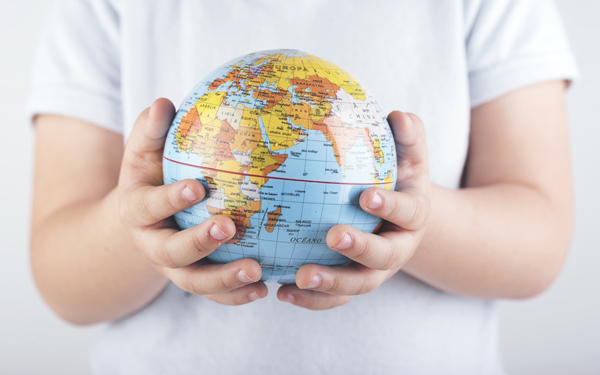 英語が小学校で教科になると何が変わる？　事前に習わせる？　親のフォローは？