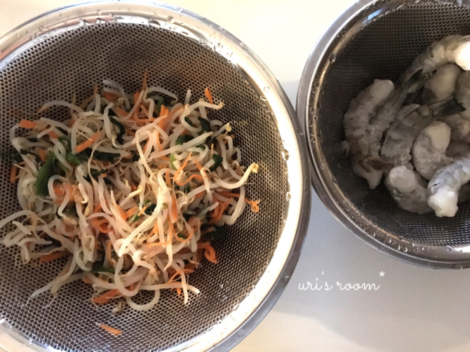 ザルのおすすめ 水切りでも圧倒的優秀な「パンチングストレーナー」【人気ブロガーの「これがマイベスト」  Vol.4】