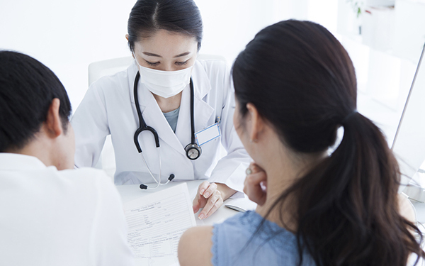 帝王切開の予定があるときには事前に申請を！　「高額療養費」【妊娠・出産でもらえるお金一覧2017 Vol.10】