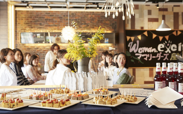 「ママリーダーズ座談会」開催レポート！　ゲストに紫原明子さん登場