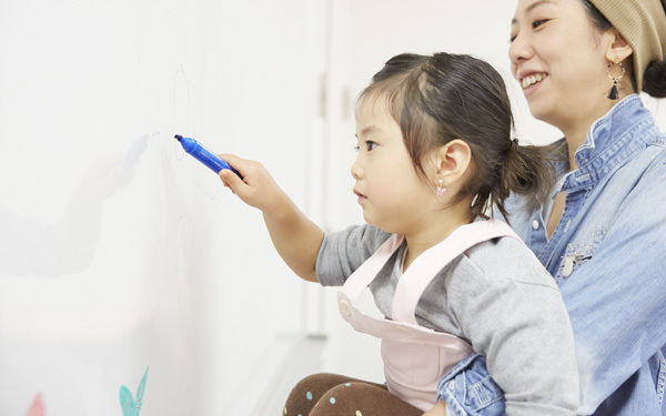 「ママリーダーズ座談会」開催レポート！　ゲストに紫原明子さん登場