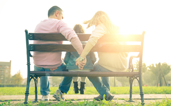 単身赴任は離婚の原因？ 夫婦がすれ違う理由と離婚の回避方法