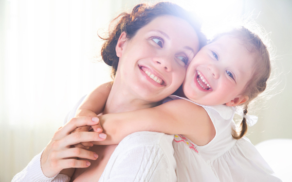 「いい子だね」よりも効果的な言葉は？　1歳〜3歳児の上手な褒め方