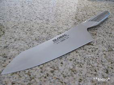 トマトの薄切りがスイスイ切れる！「グローバル」包丁【人気ブロガーの「これがマイベスト」  Vol.10】