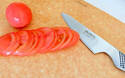 トマトの薄切りがスイスイ切れる！「グローバル」包丁【人気ブロガーの「これがマイベスト」  Vol.10】