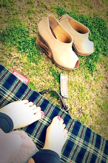 おしゃピクを楽しむレジャーシートのコーディネート