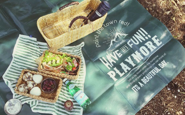 おしゃピクを楽しむレジャーシートのコーディネート