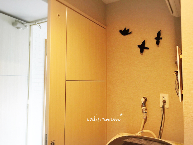 無印の「壁に付けられる棚」で部屋が見違える！　達人たちの“ちょい飾”テク【人気ブロガーの「これがマイベスト」  Vol.14】