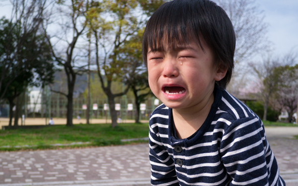 子育ての大きな山場「イヤイヤ期」の子どもに対する接し方・乗り越え方