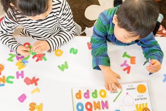 子どもの英語教材はどれがいい？　ライターが試してみた教材を紹介！